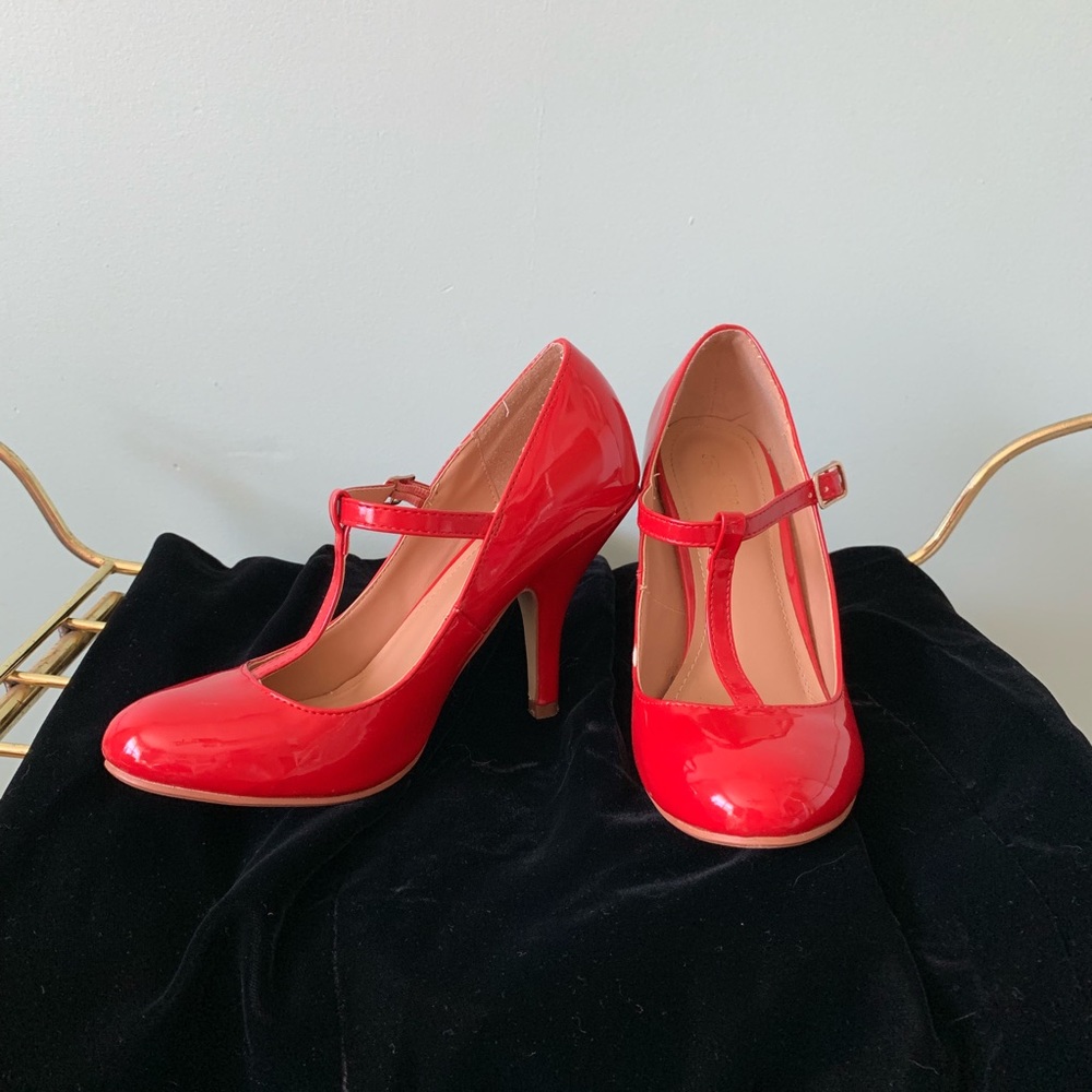 Red Patent Leather T-Strap Heels Size 8